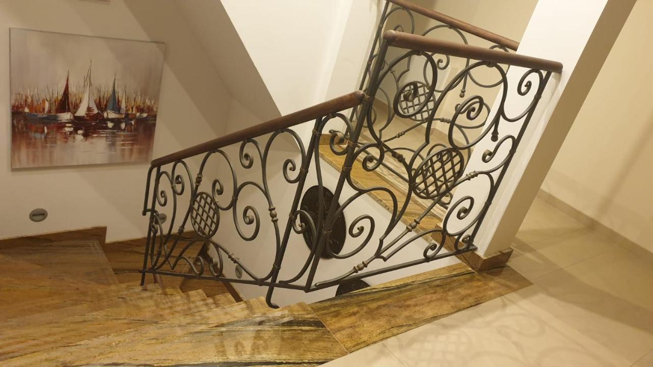 Villa Taan Royal Ревал Екстериор снимка